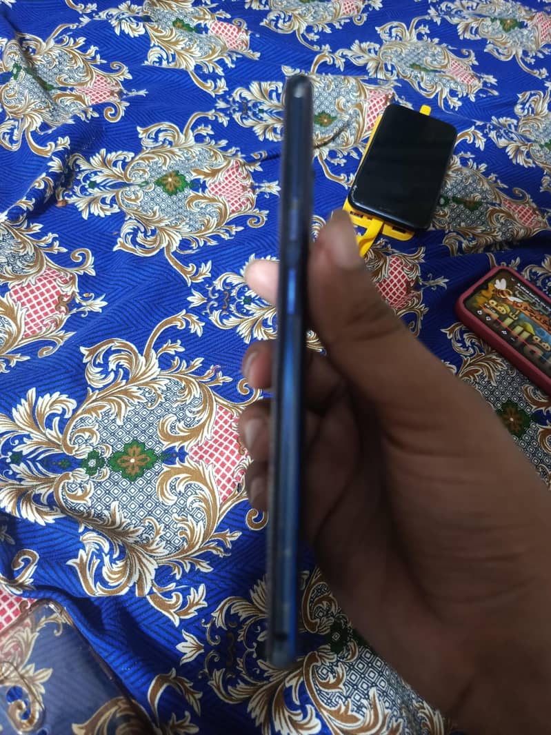 One Plus 7 Pro 3