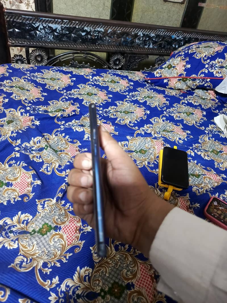 One Plus 7 Pro 5