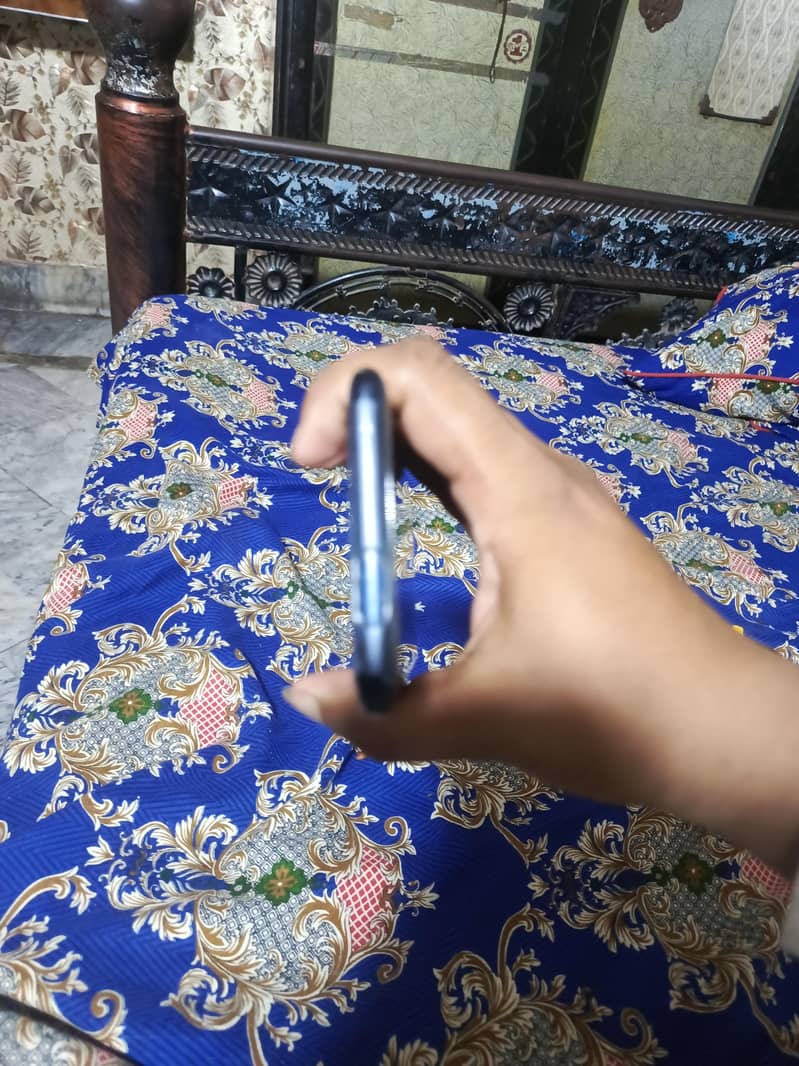 One Plus 7 Pro 6