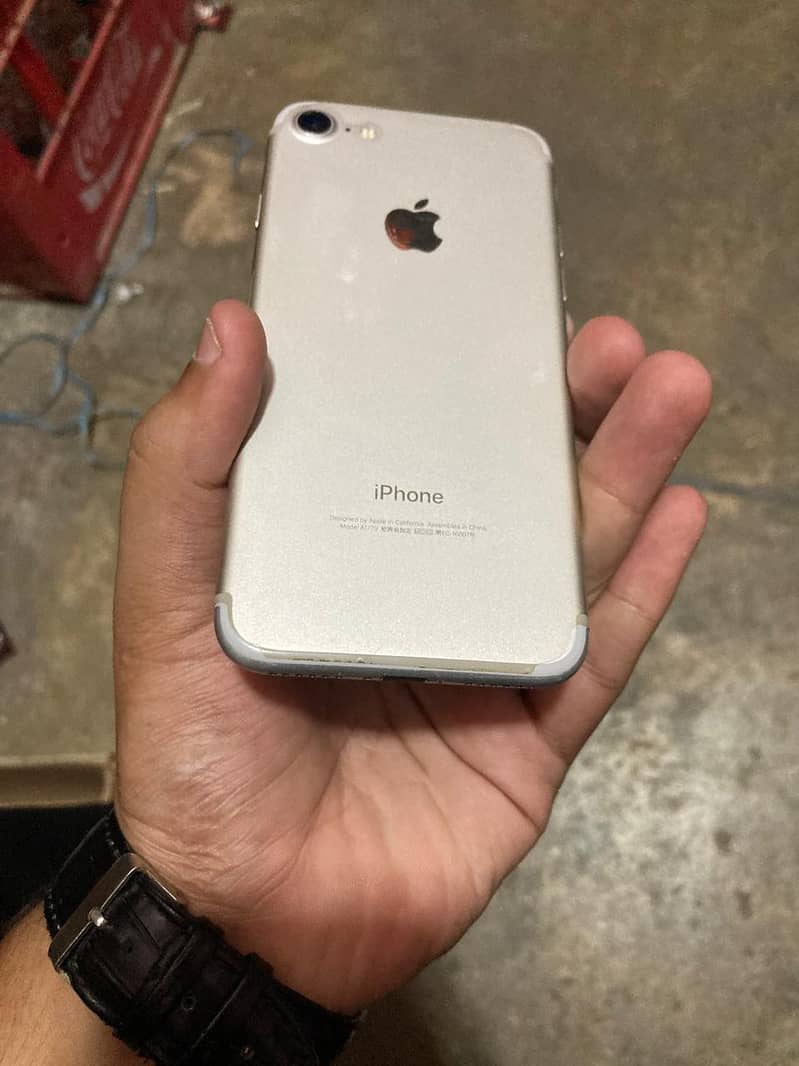 Apple iPhone 7 5