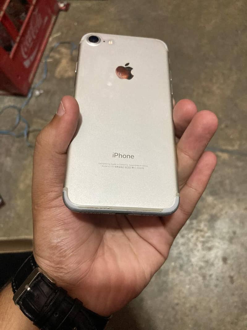 Apple iPhone 7 6