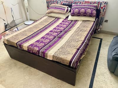 Queen Size Double Bed for Sale with Mattress