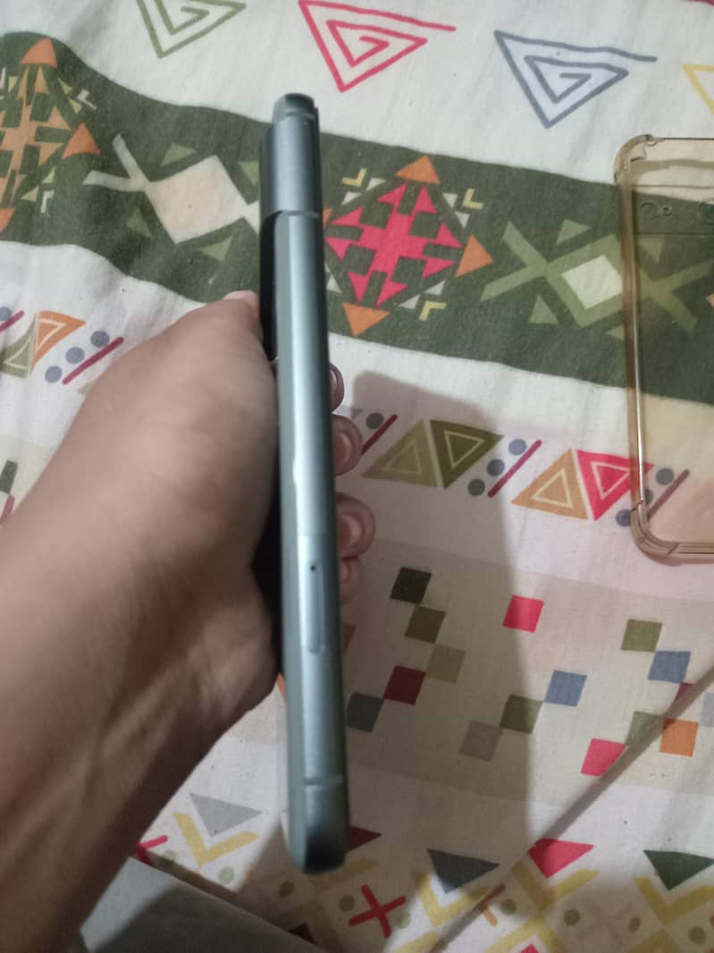 Google Pixel 8 3