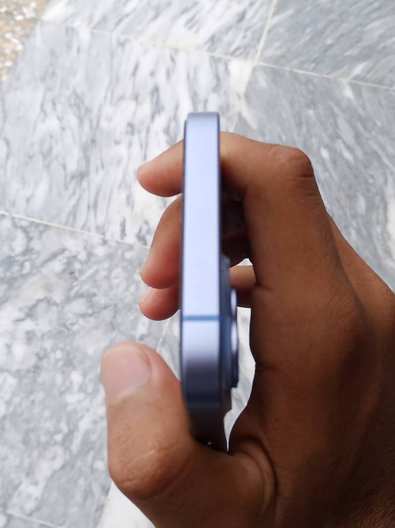 Apple iPhone 14 8