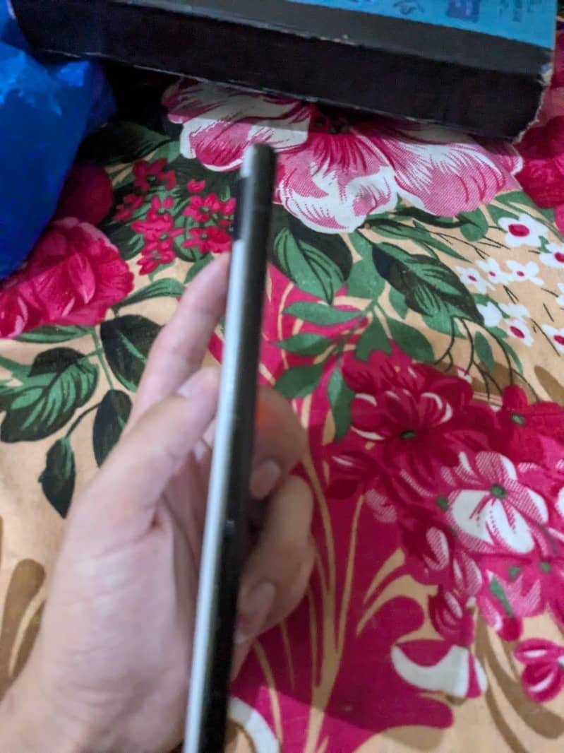 Google Pixel 6a 1