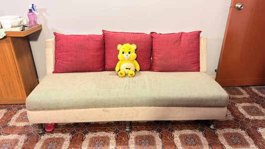 sofa for sell