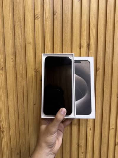 iPhone 16 Pro Max 256GB – 10/10 Condition