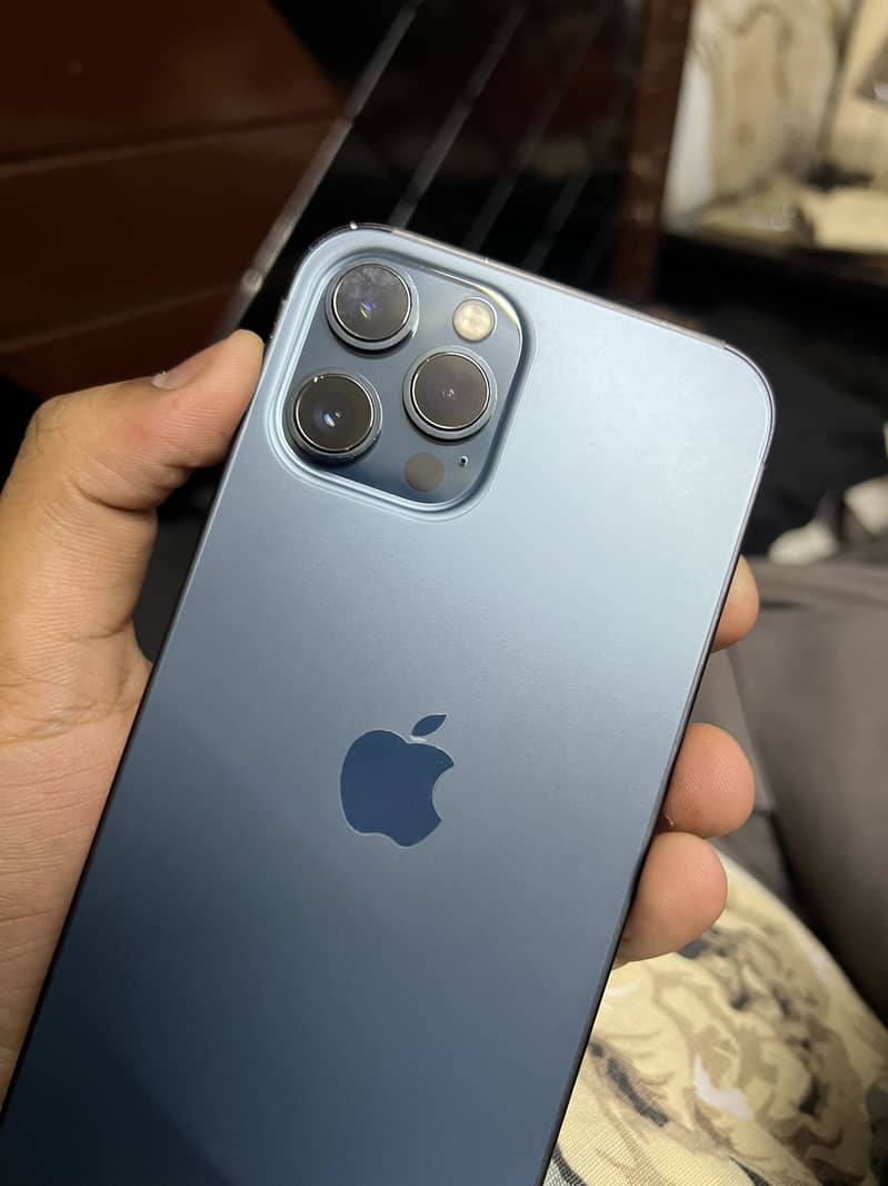 Apple iPhone 12 Pro Max 3