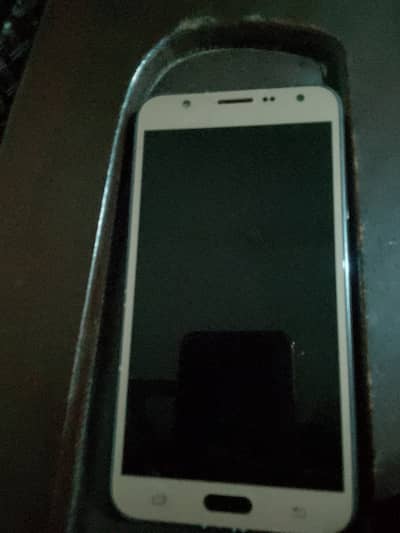 Samsung Mobile J7