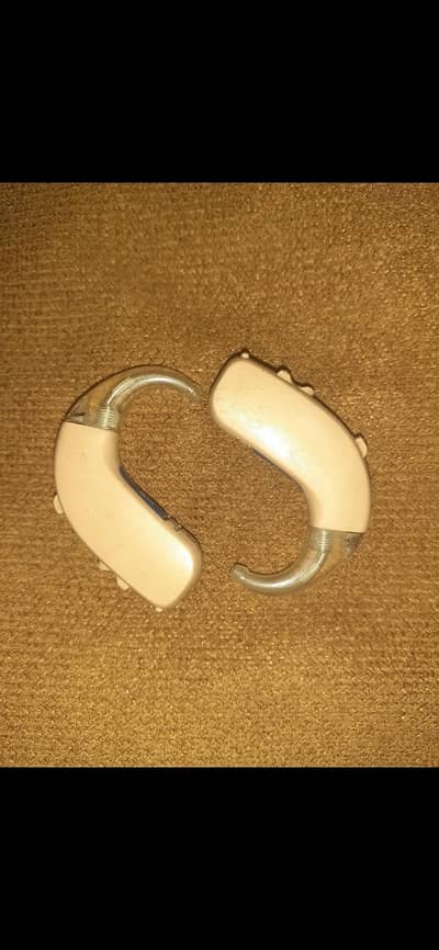 A&M hearing aid in good condition