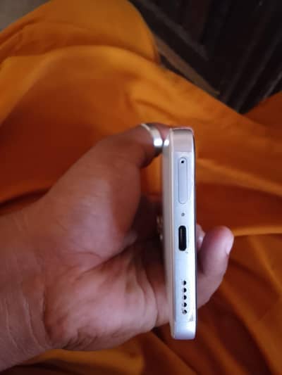 Vivo y400
