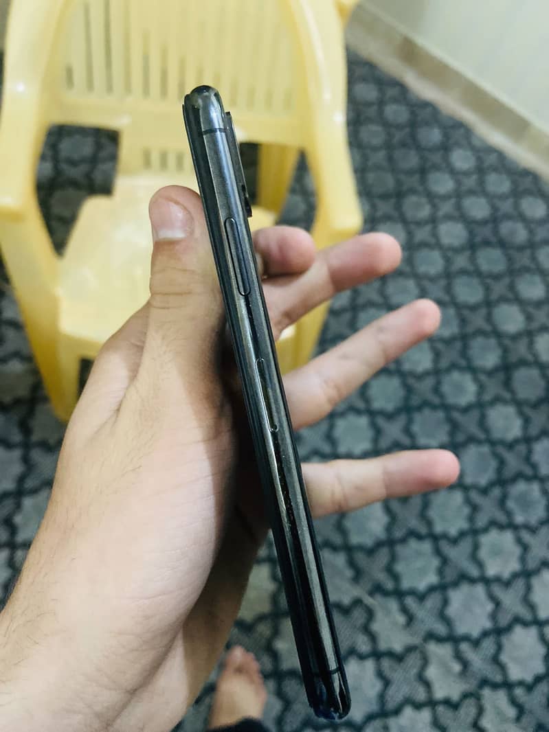 Apple iPhone X 1