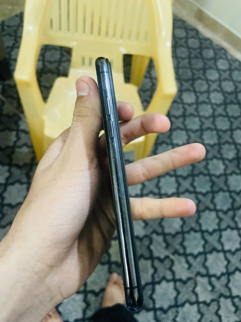 Apple iPhone X 2