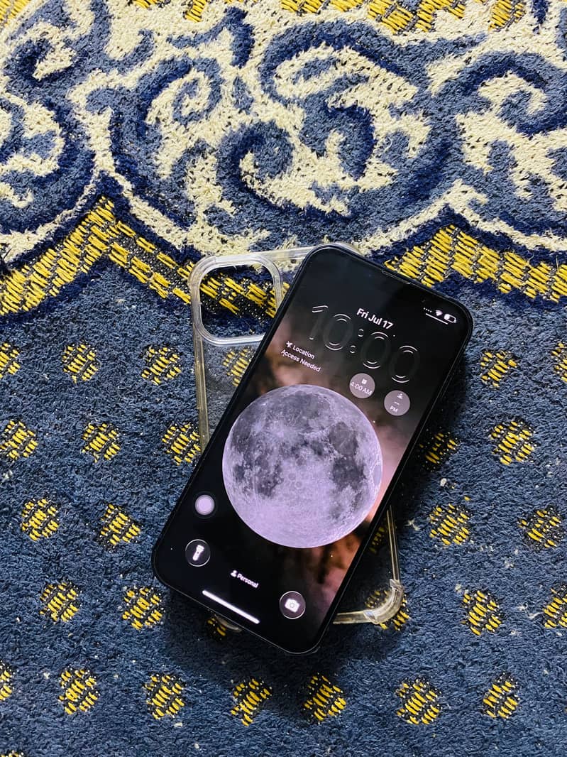 Apple iPhone 13 1