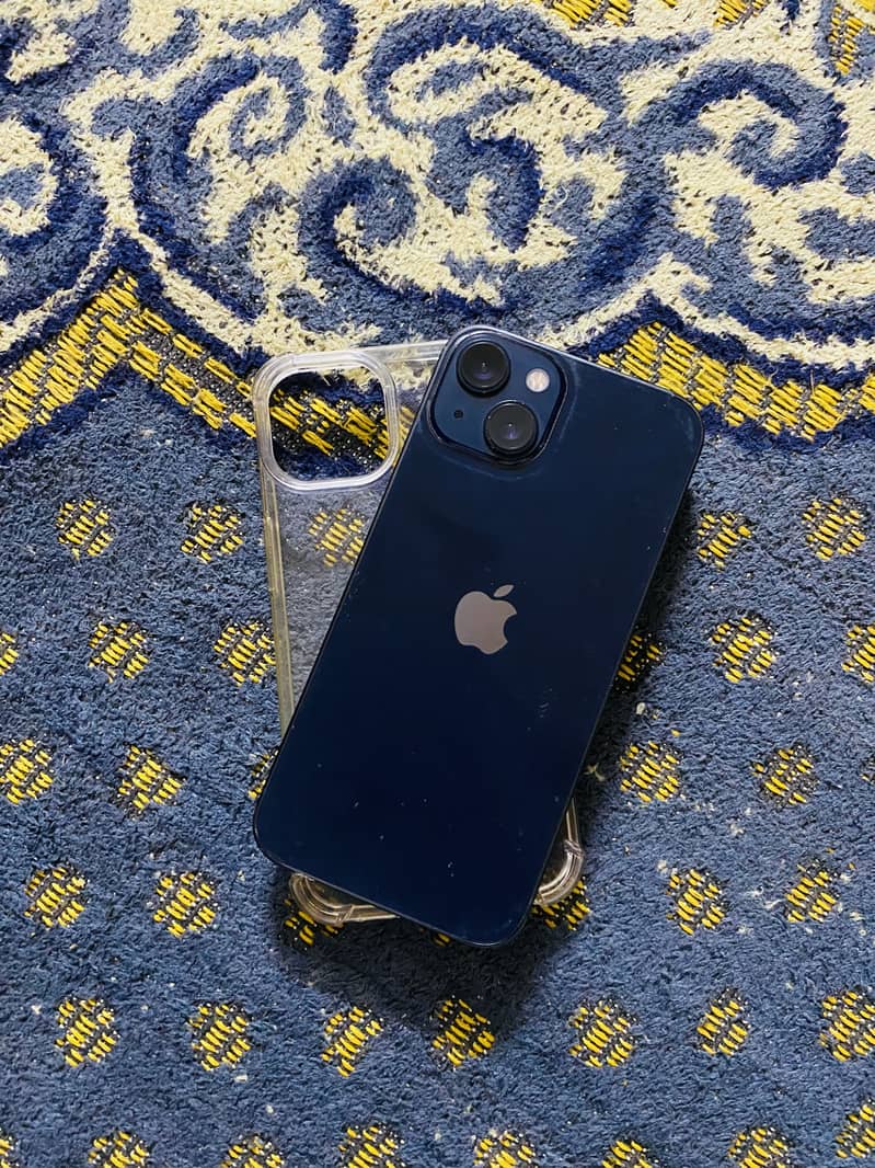 Apple iPhone 13 2