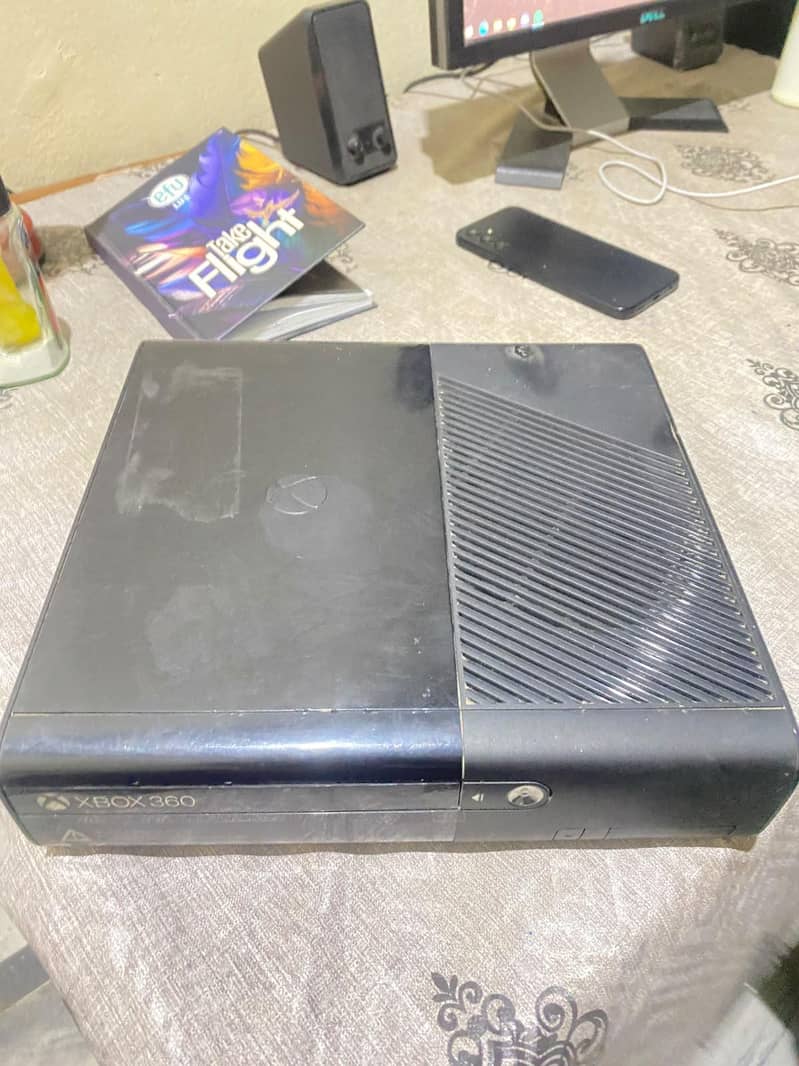 xbox 360 E model 0
