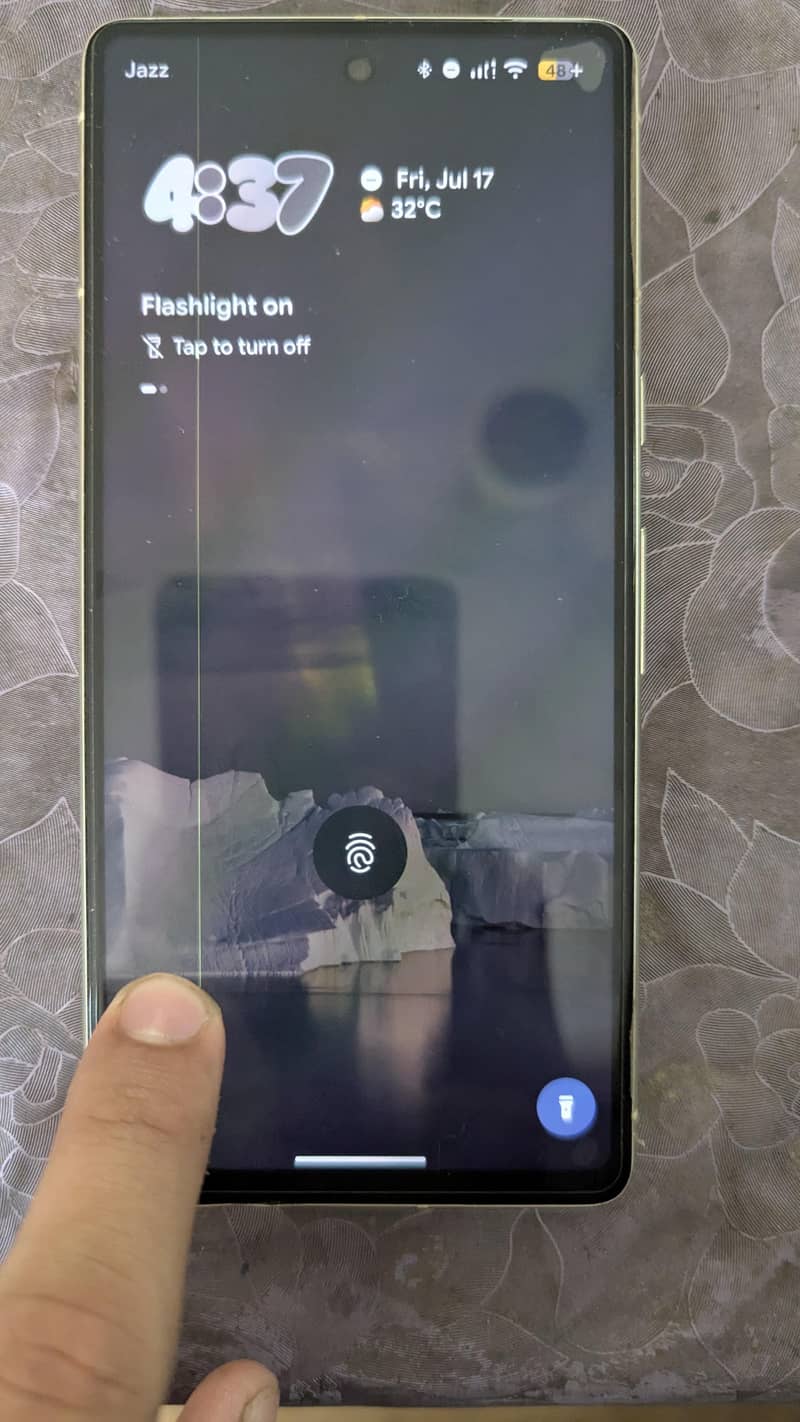 Google Pixel 7 4