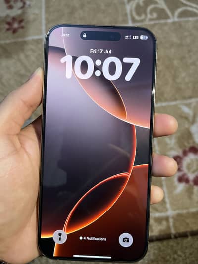 Apple iPhone 16 Pro Max