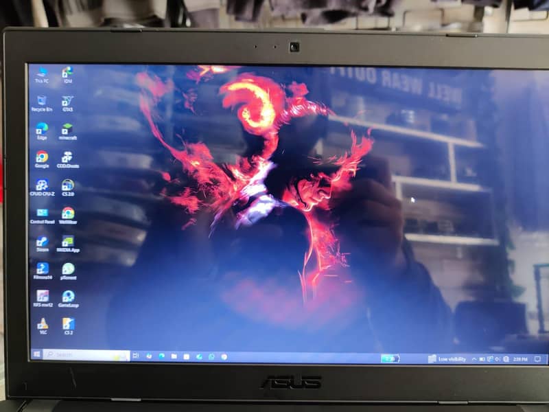 ASUS pro 10