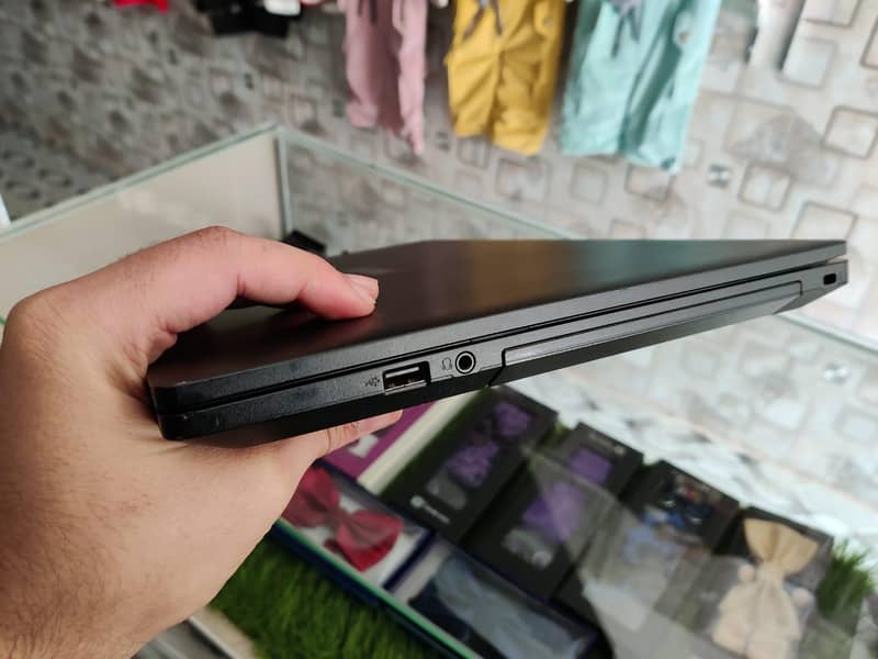 ASUS pro 11