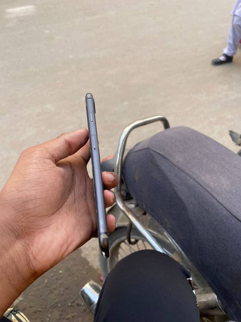 iphone 8 plus 4
