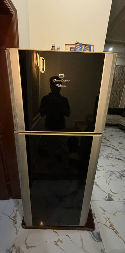 Dawlance glass door