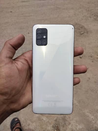 Samsung A51