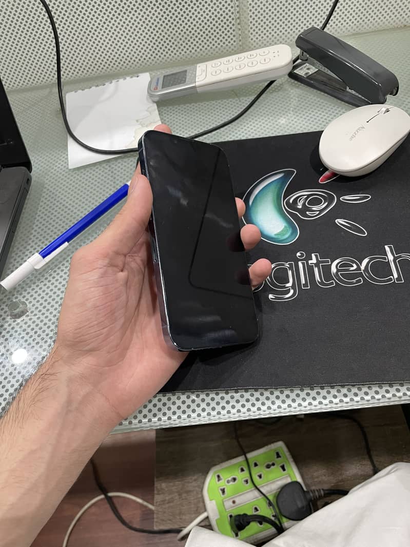 Apple iPhone 13 Pro 1