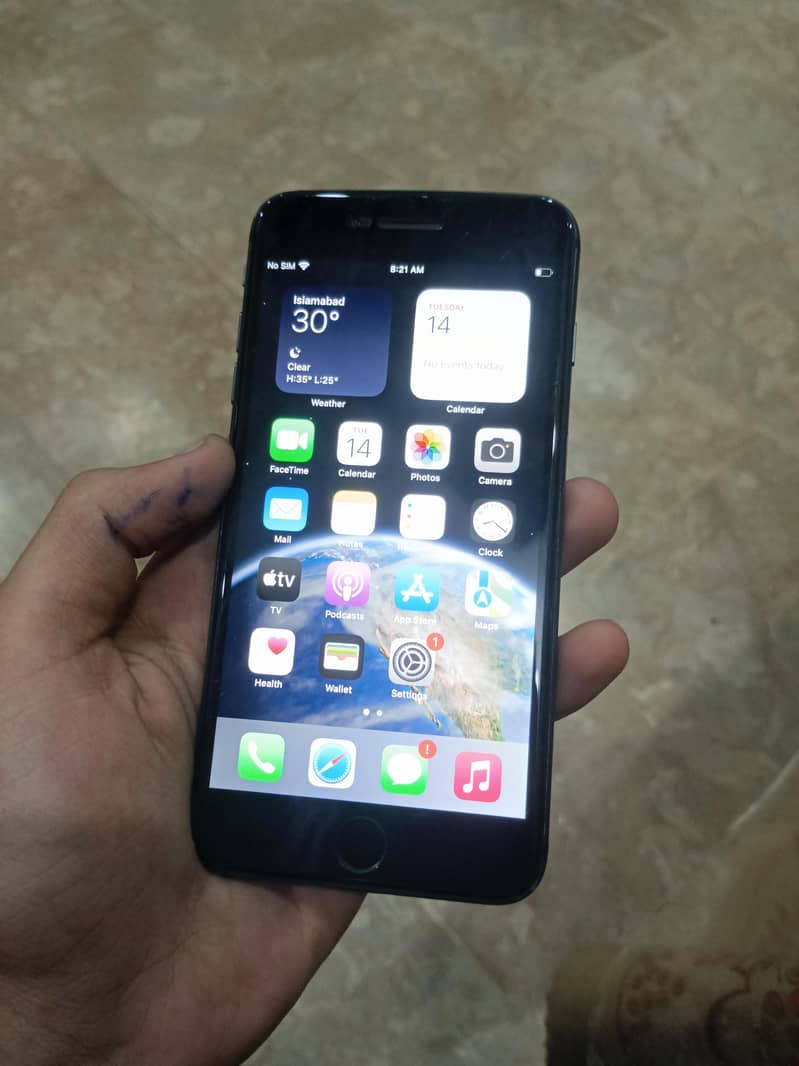 Apple iPhone 8 Plus 5