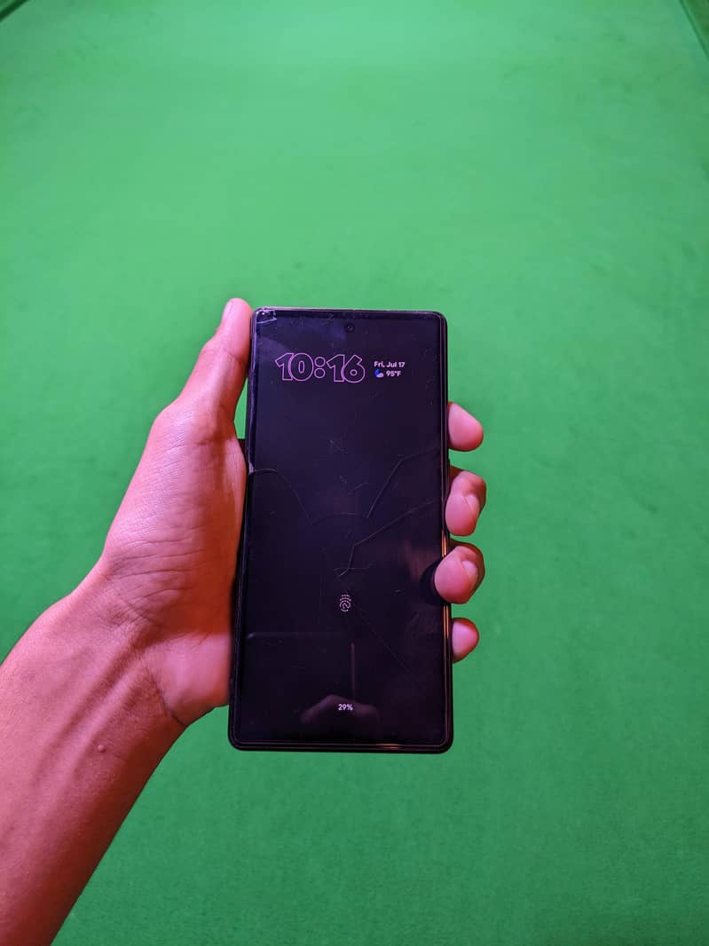 Google Pixel 6a 5