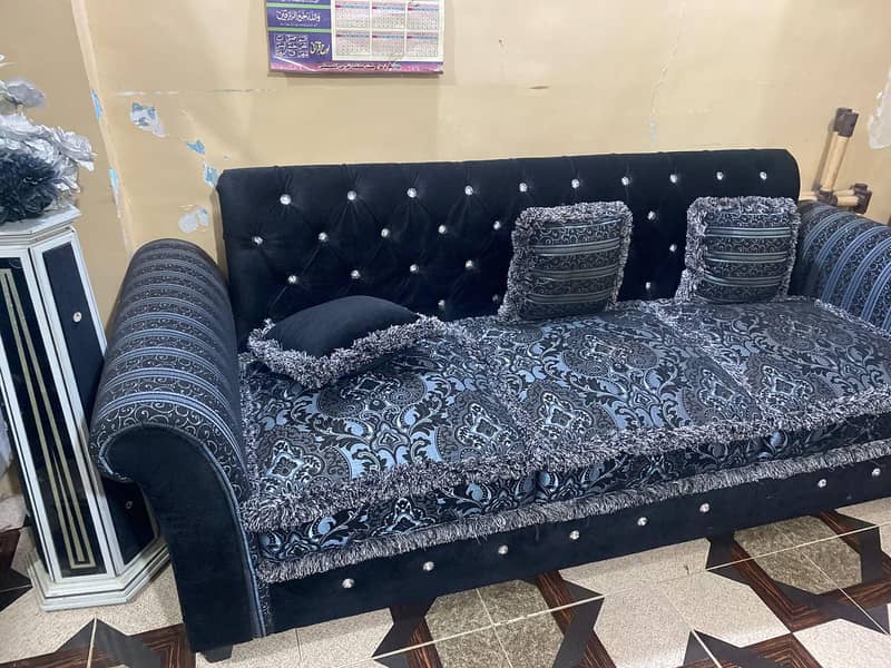 like new sofa set 1