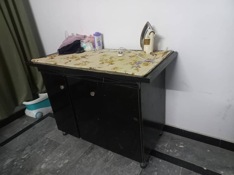 Iron Table 1