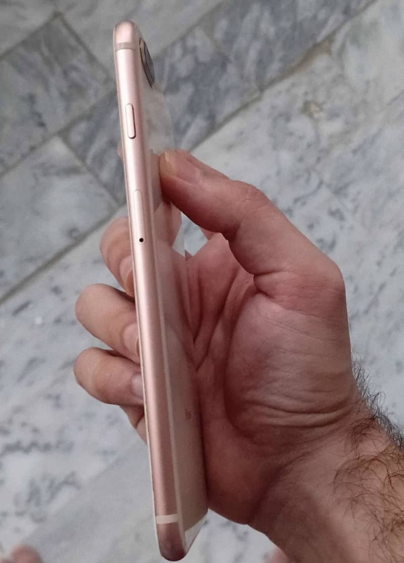 Apple iPhone 8 Plus 8
