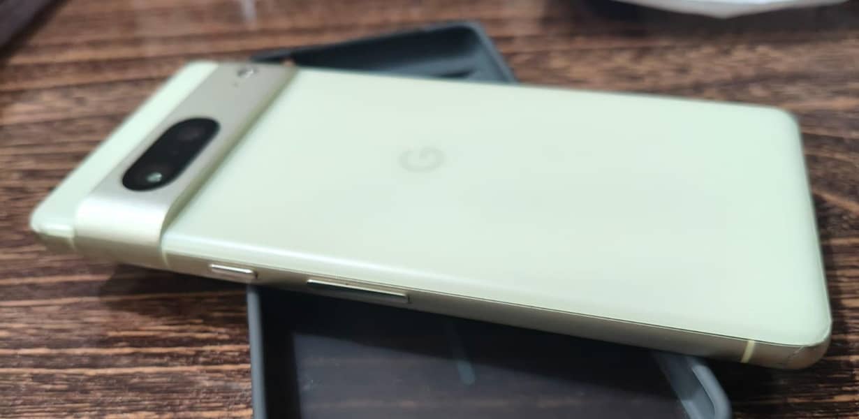 Google Pixel 7 2