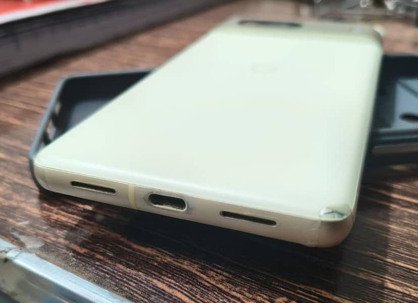Google Pixel 7 3