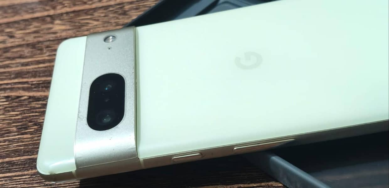 Google Pixel 7 5