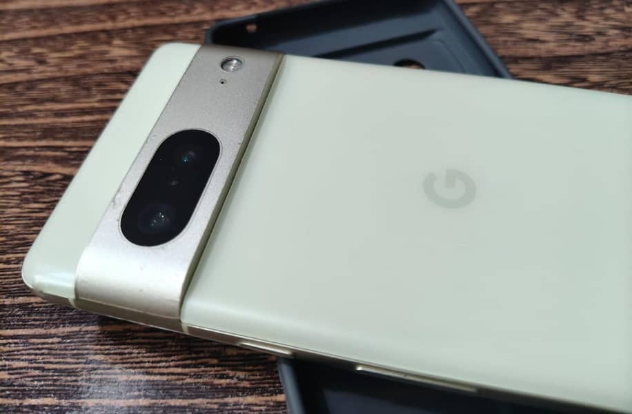 Google Pixel 7 6
