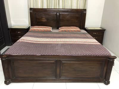 Wooden bedset without cupboard