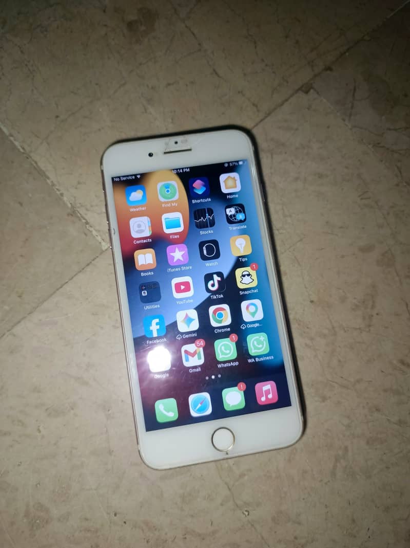 Apple iPhone 7 Plus 1