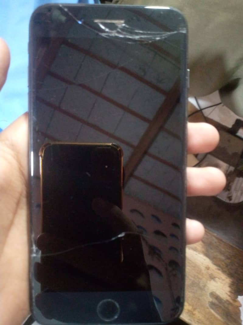 iPhone 8plus pta approved 4