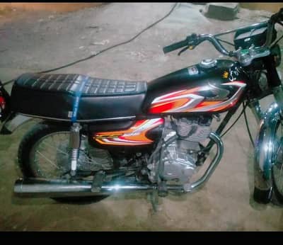 Honda cg125 for sell call 03015358789