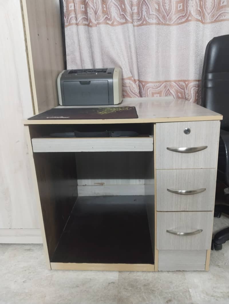 Computer Table and Chair 2