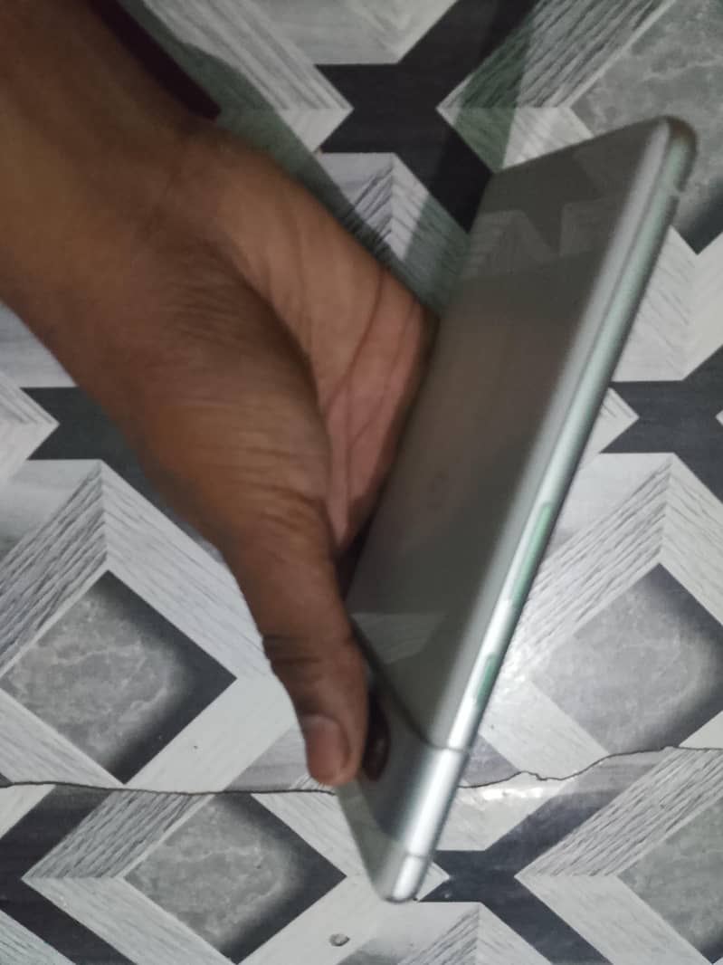 Google Pixel 7 3
