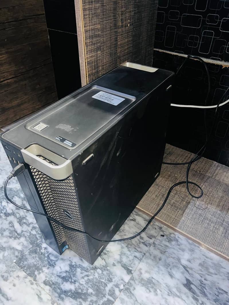 Intel(R) Xeon CPU E5-2643 3