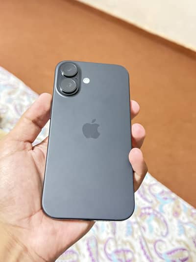 Apple iPhone 16