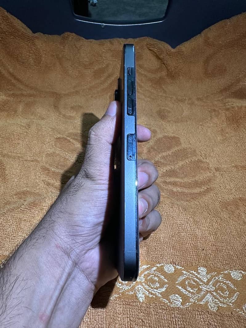 iPhone 14pro max 1