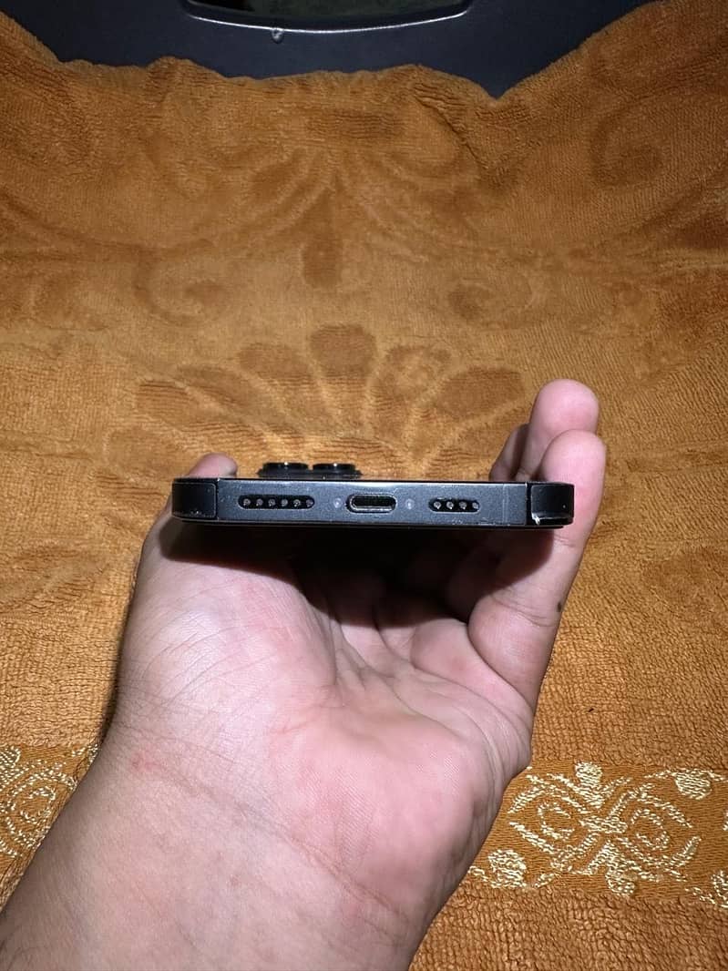 iPhone 14pro max 3