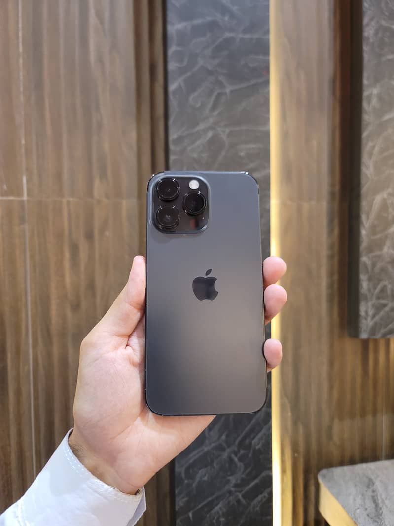 iPhone 14pro max 5