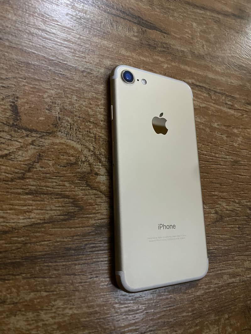 Apple iPhone 7 2