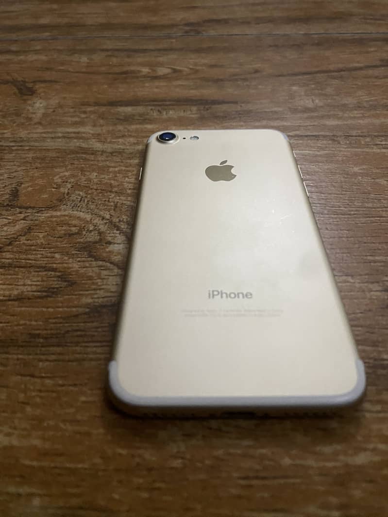 Apple iPhone 7 5